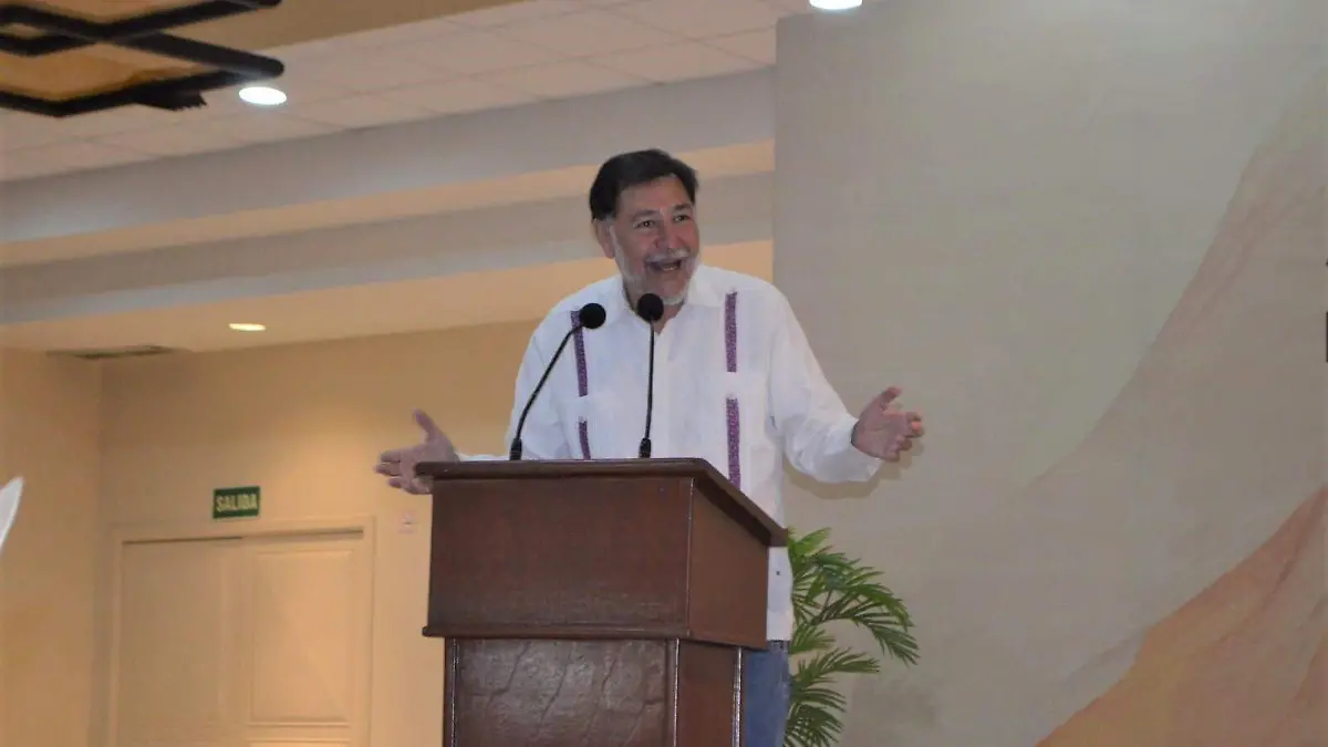 Gerardo Fernández Noroña en Hermosillo (1)